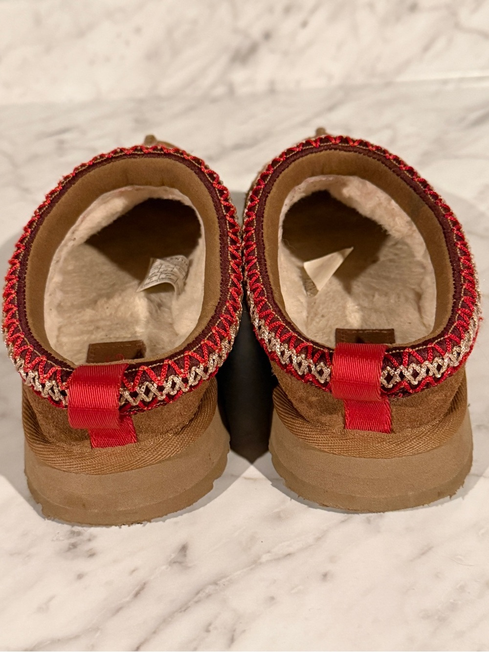 UGG Tazz II Kids Size 13 Cherry Platform Slipper Mule Red Gold Braid - Picture 4 of 10